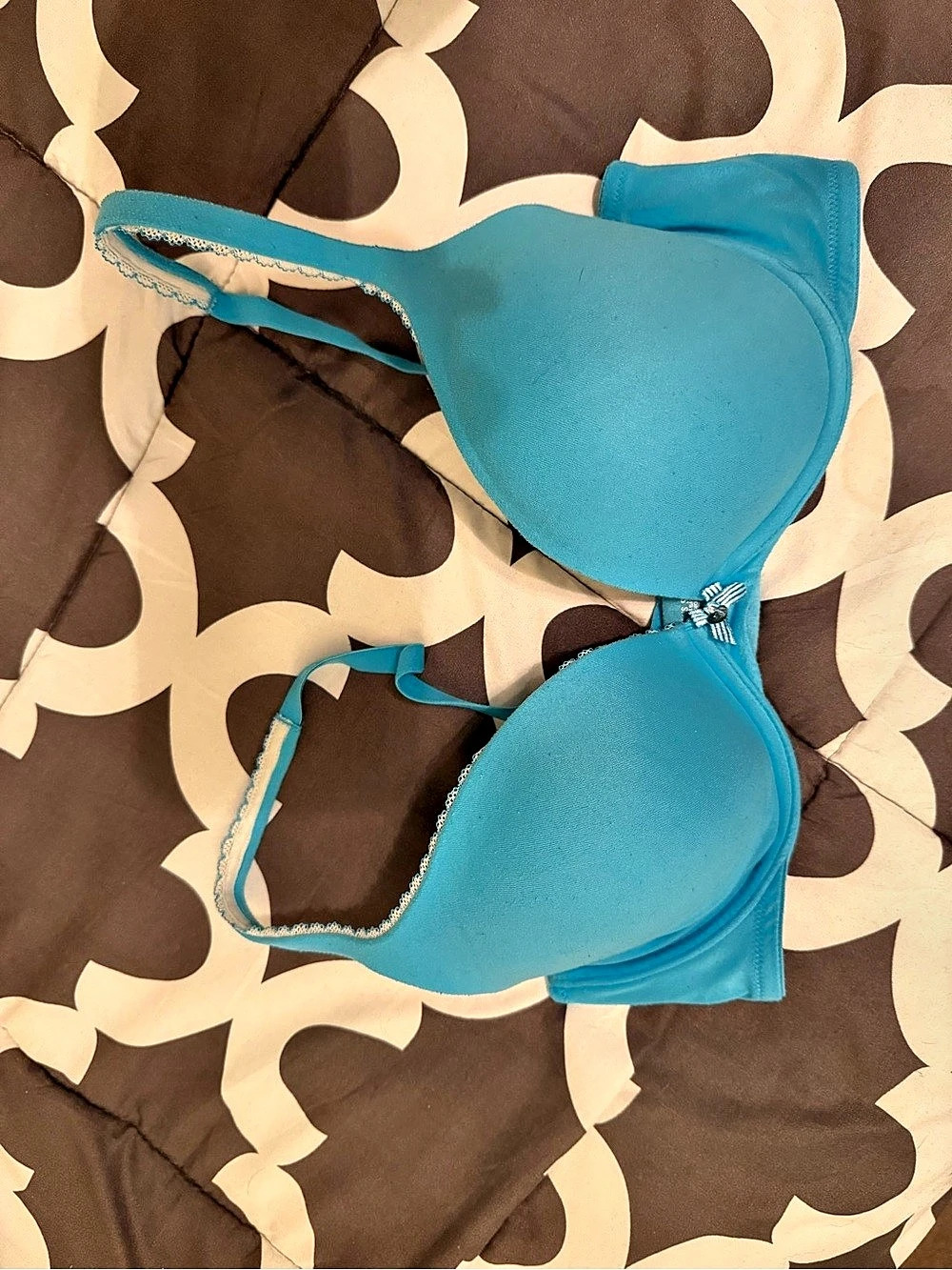 Victoria's Secret Women's Lace Trim Bra in Blue Size 36C